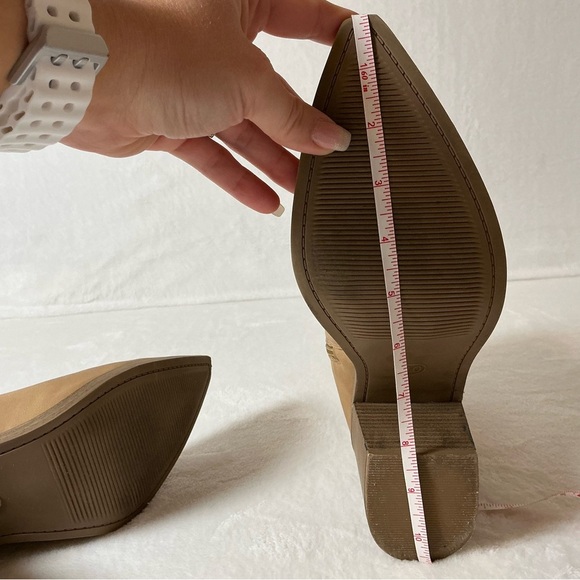 Universal Thread Chic Tan Ankle Boots with Zipper - Picture 10 of 13